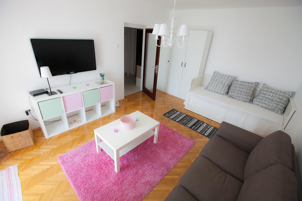 Butterfly Apartment リエカ エクステリア 写真